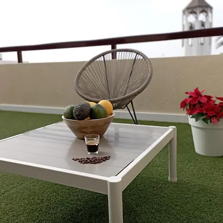 Apartment Cozy & Terrace Apartament5 *