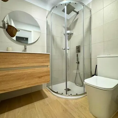 アパート Cozy & Terrace Apartament5 ロスクリスティアーノス