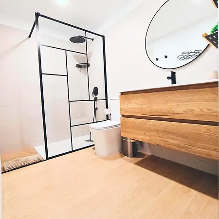 Cozy & Terrace Apartament5 Apartamento *